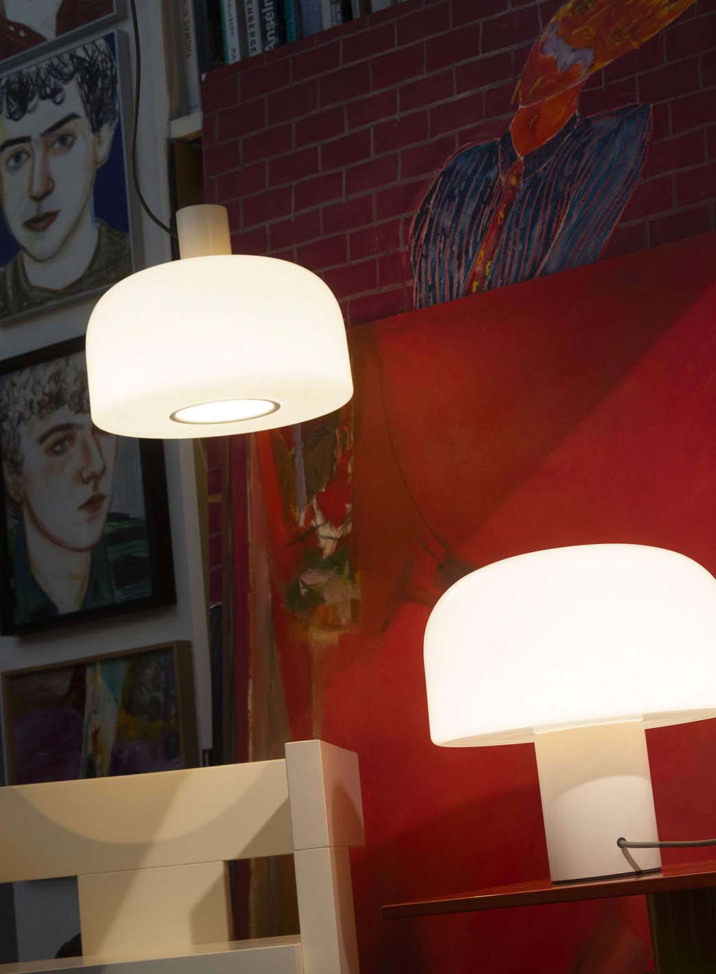 058889784f047a29b2346733492d0ed7e500d8ca_Bellhop_taklampe_Flos_2_1.jpg