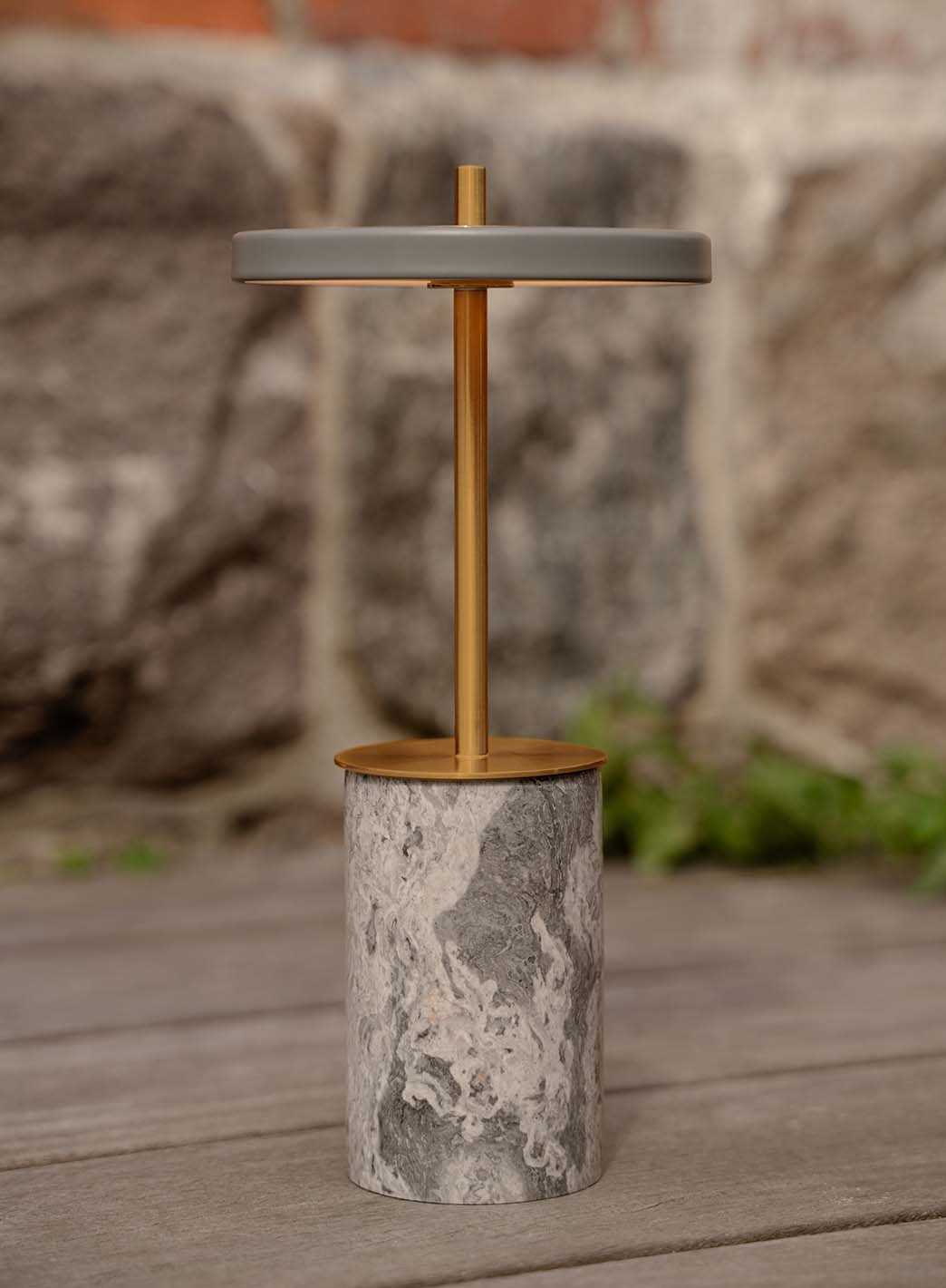 Asteria Move mini oppladbar bordlampe