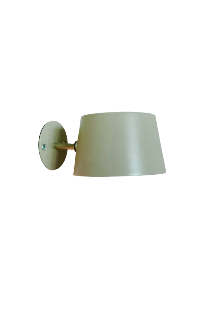 Recharge oppladbar vegglampe med magnetfeste