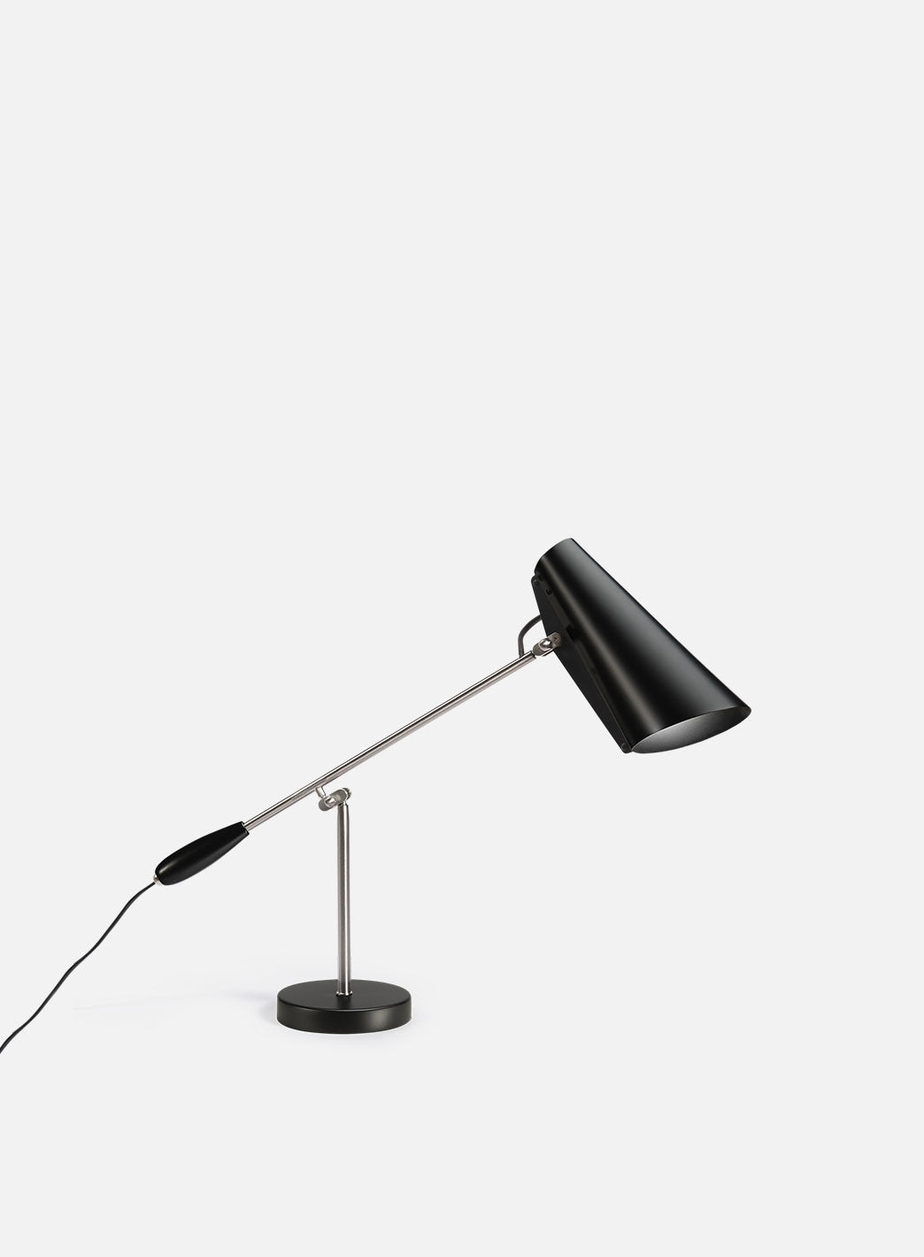 12a2142f388e69386e752fde462a8a60faccabf5_birdy_bord_sortstaal5_4.jpg
