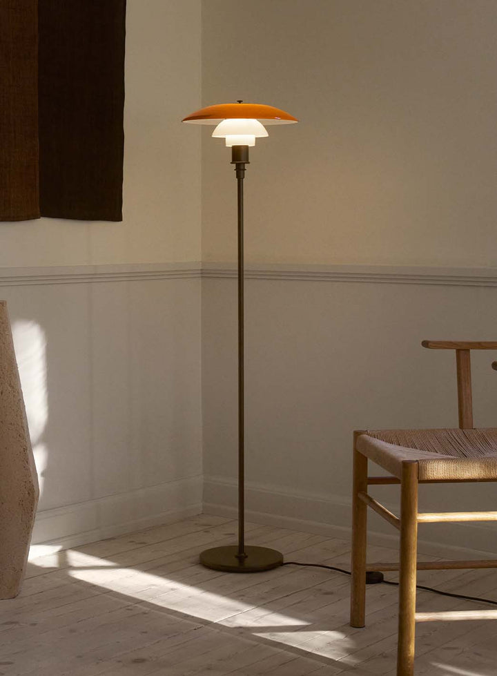 1c933fbda00417b84aba80434d43e4b10720d9b9_PH_centenary_gulvlampe__hovedbilde.jpg