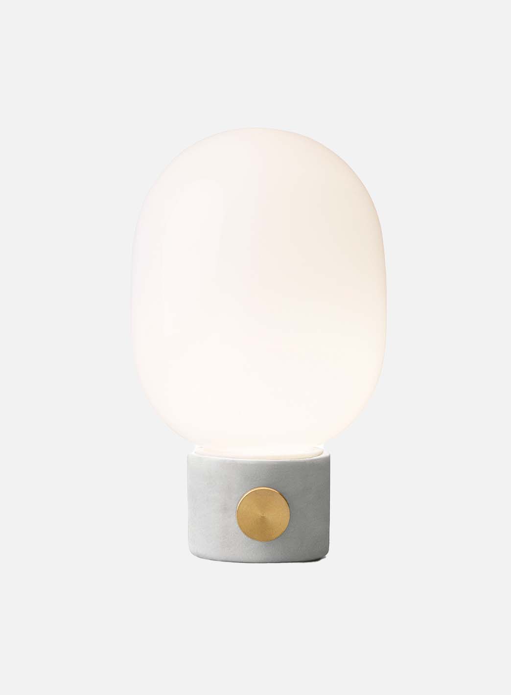 39d1b0cefda987689b16f6dafc3e5f966a6cbdfe_JWDA_bordlampe_betong_opal_8_1.jpg