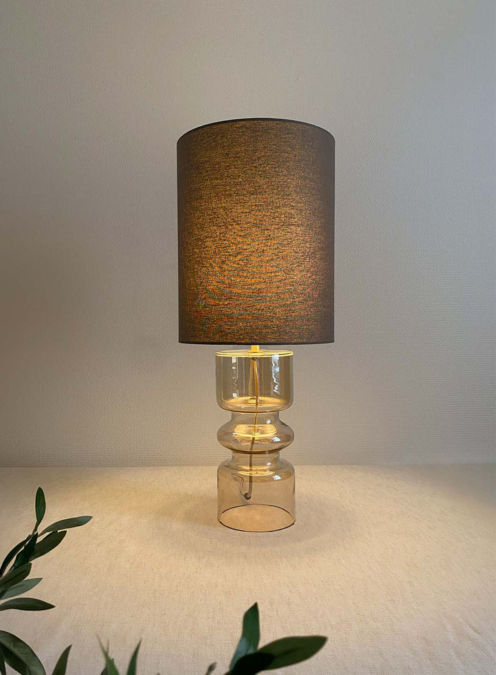 45127282d0cd5cb5620b3e4b5f347bc4e1c8db4b_Aura_bordlampe_2.jpg