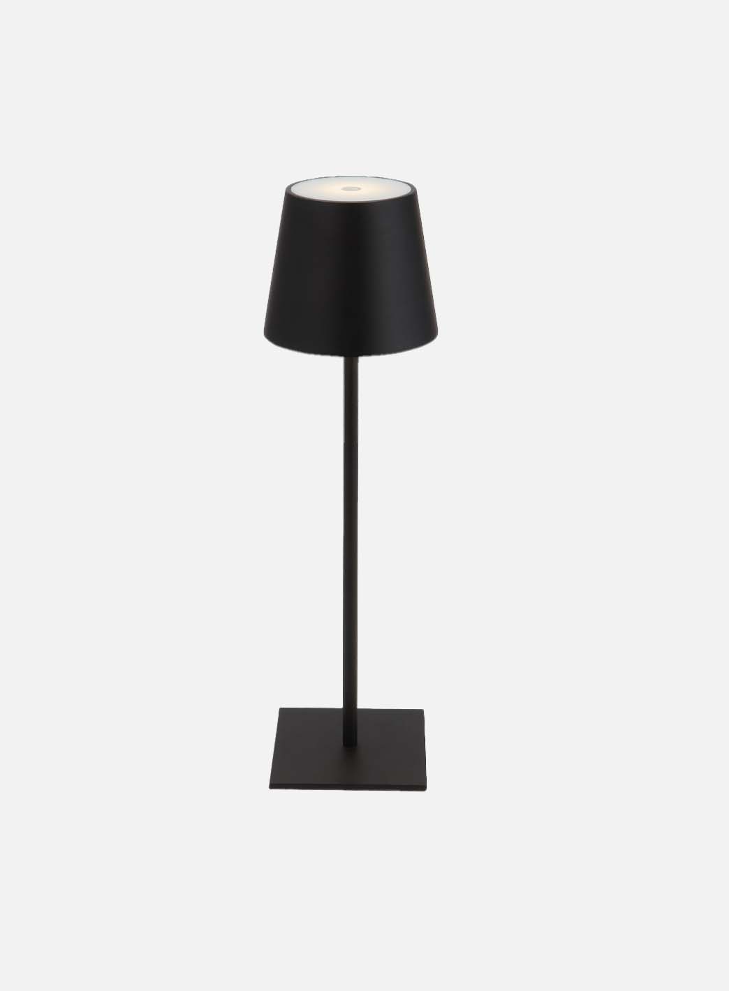 4519fd406d5936ac9c974ff5f2d6c4022ab75d3f_Grimstad_sort_bordlampe__1.jpg