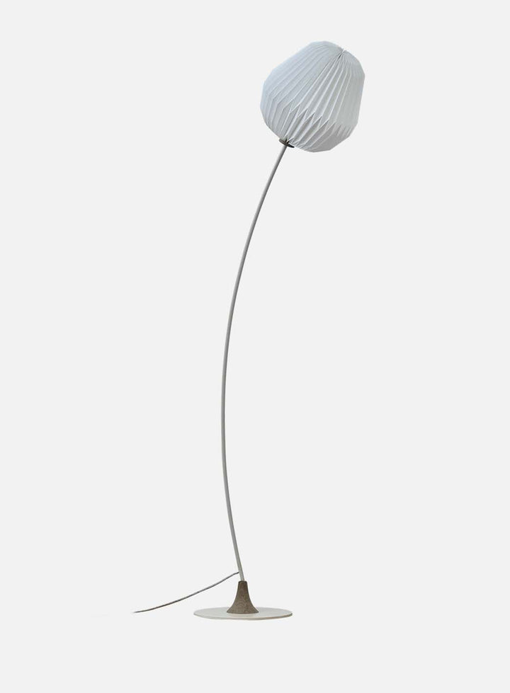 50871f1f454edb1793b4c0f188fcab1e51951a5d_The_bouquet_gulvlampe_1.jpg