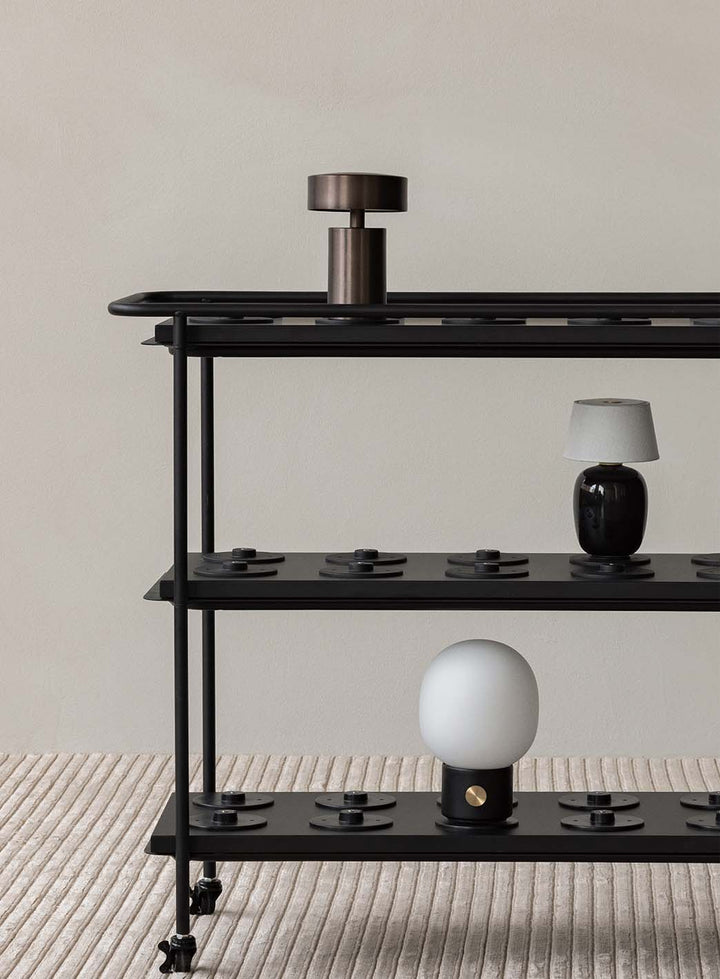 51f33c2ab7d2810e88aab7da702fc3a927aea80a_Torso_bordlampe_Audo_copenhagen_sort_5_1.jpg