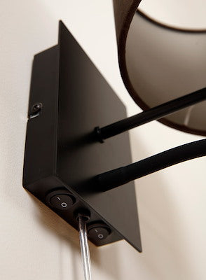Saga vegglampe med lesearm
