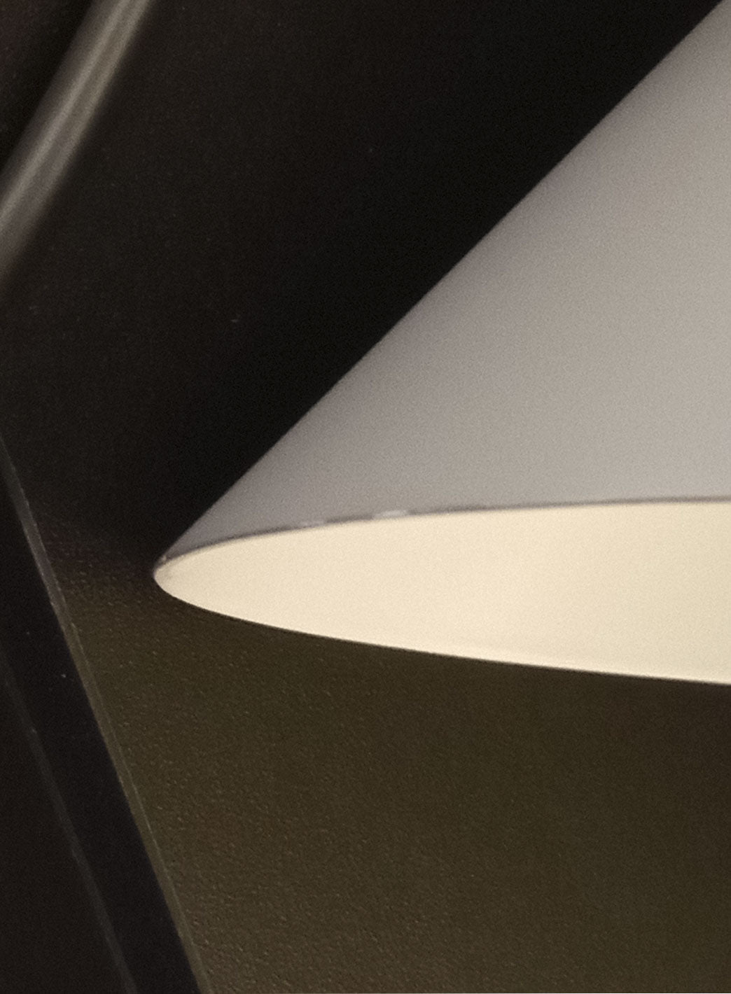 8b3ab7845628648f72c5896c5f9c9c06e6618d16_aj_lightgrey_bvare2.jpg