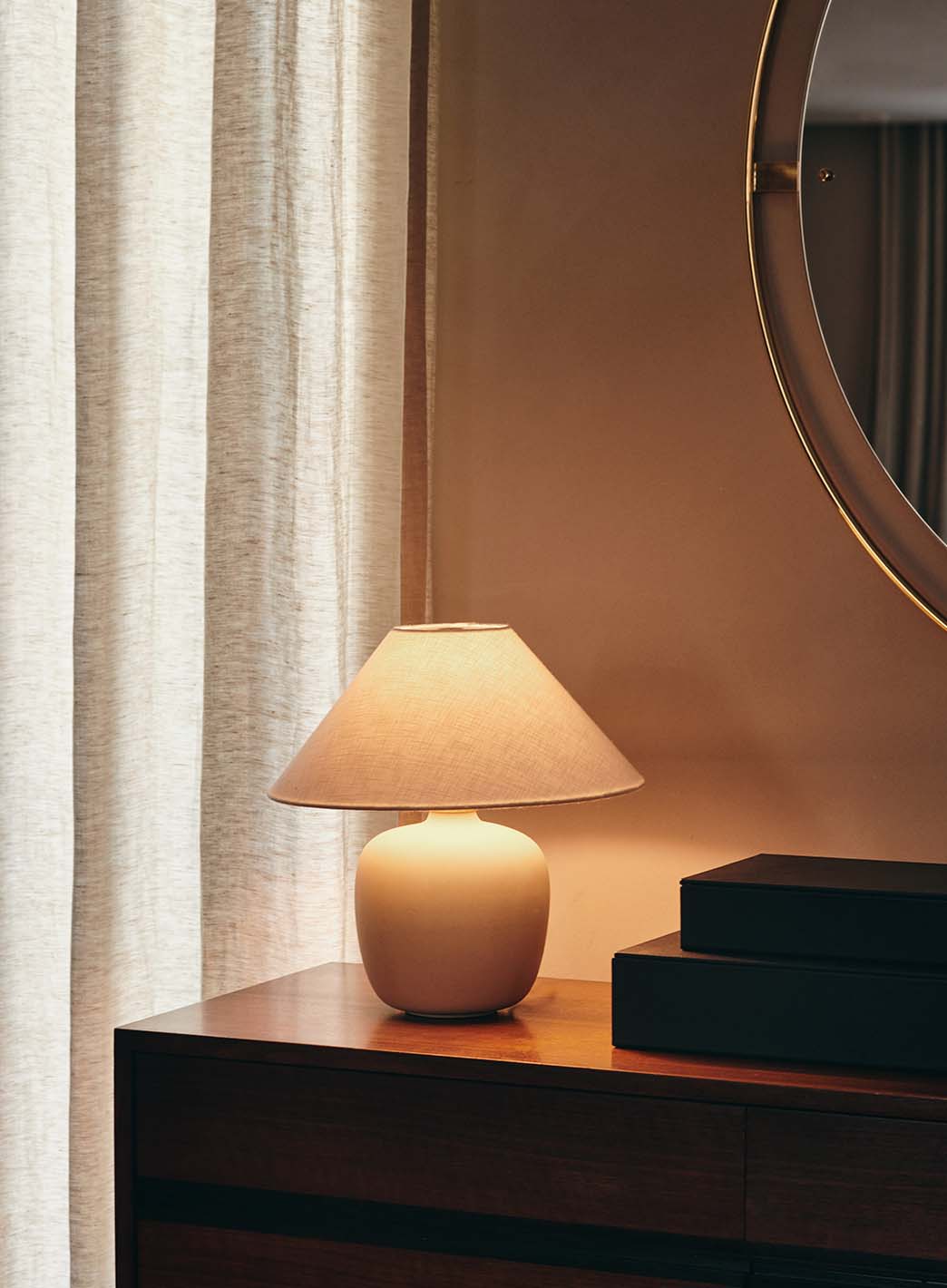 9660af0749afca30ec75761160a63d03cffbd691_00_Torso_bordlampe_audo.jpg