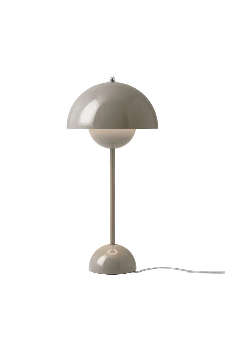 Flowerpot VP3 bordlampe