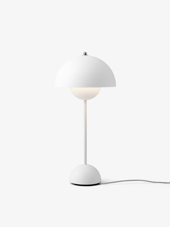 Flowerpot VP3 bordlampe