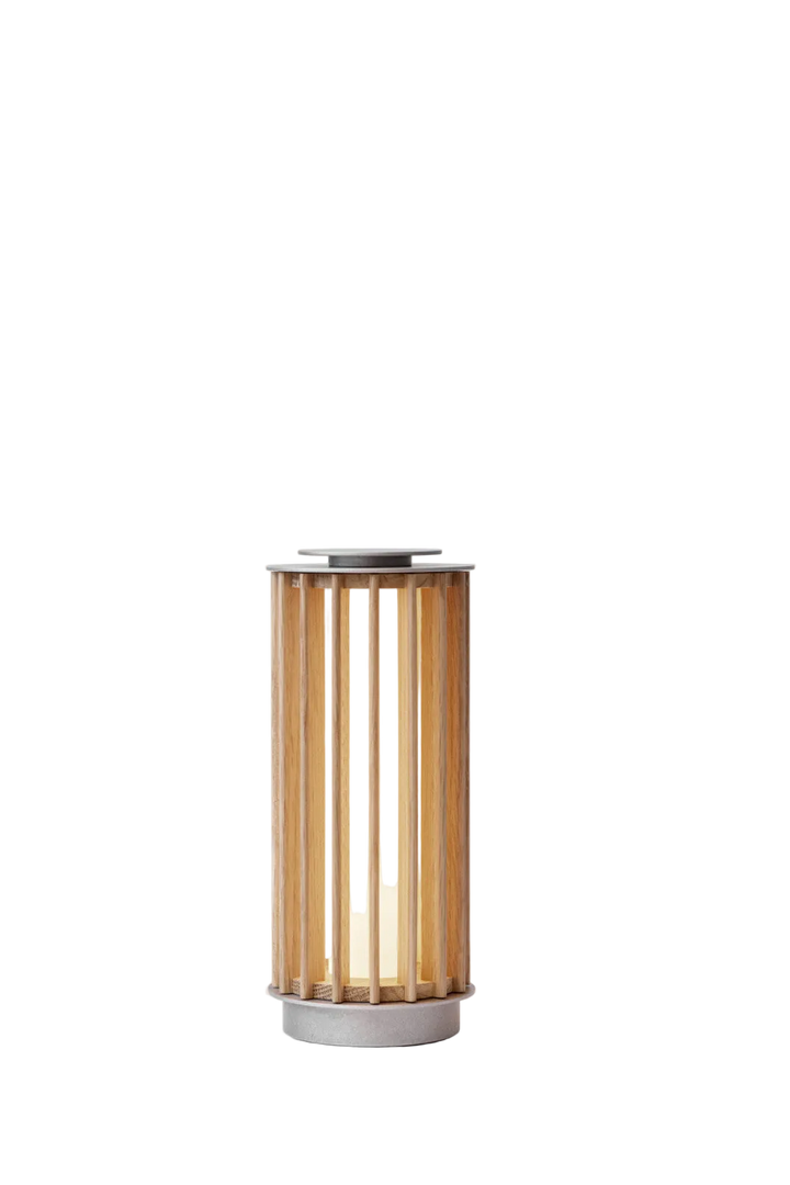 Numbra TY3 oppladbar bordlampe - aluminium/eik