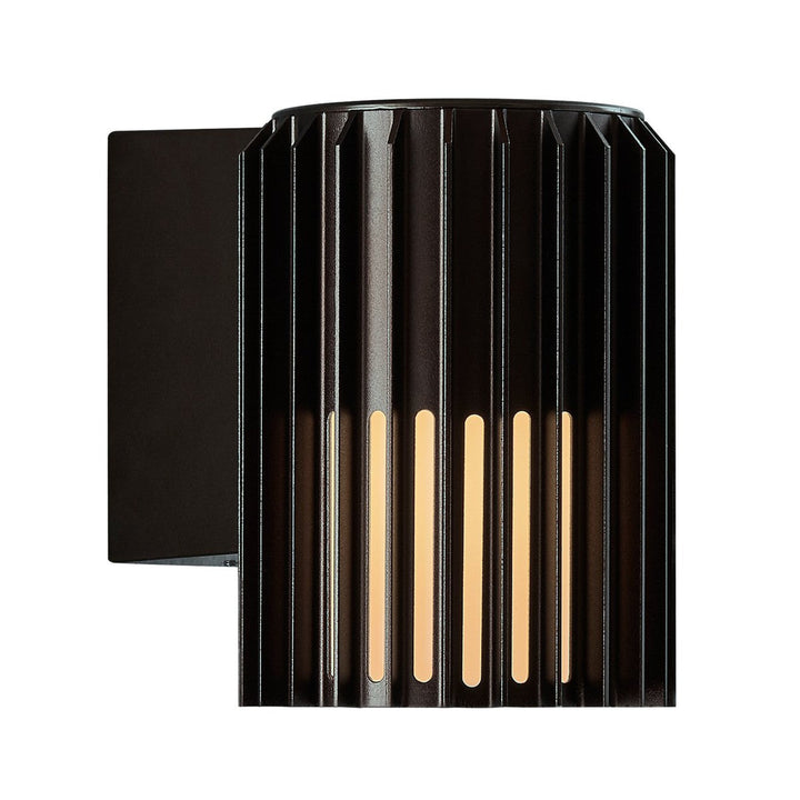 Aludra-vegglampe-seaside-IP54-Utebelysning-vegg-opp-og-ned-Nordlux-2118011203-2.jpg