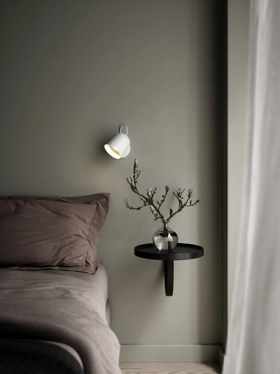 Angle-vegglampe-med-USB-Hvit-Vegglamper-DFTP-2120601001-4.jpg