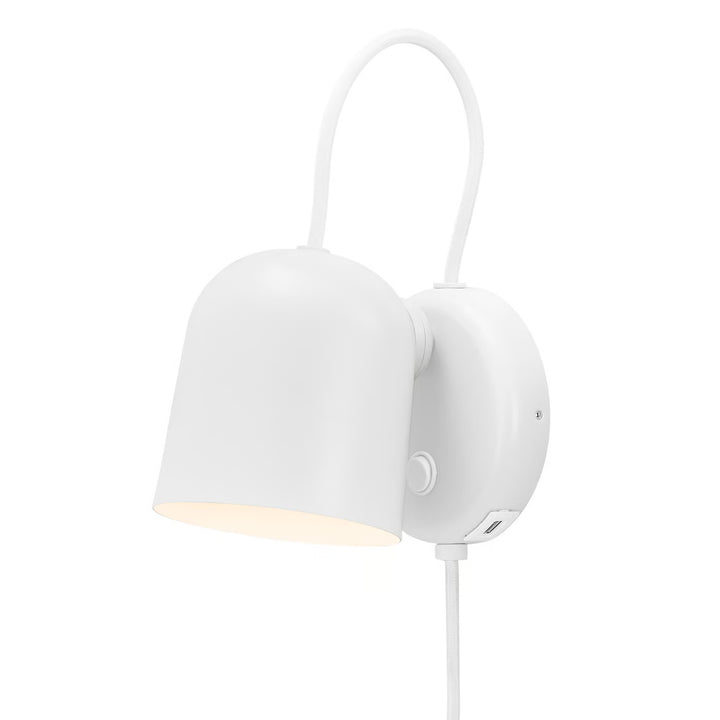 Angle vegglampe med USB