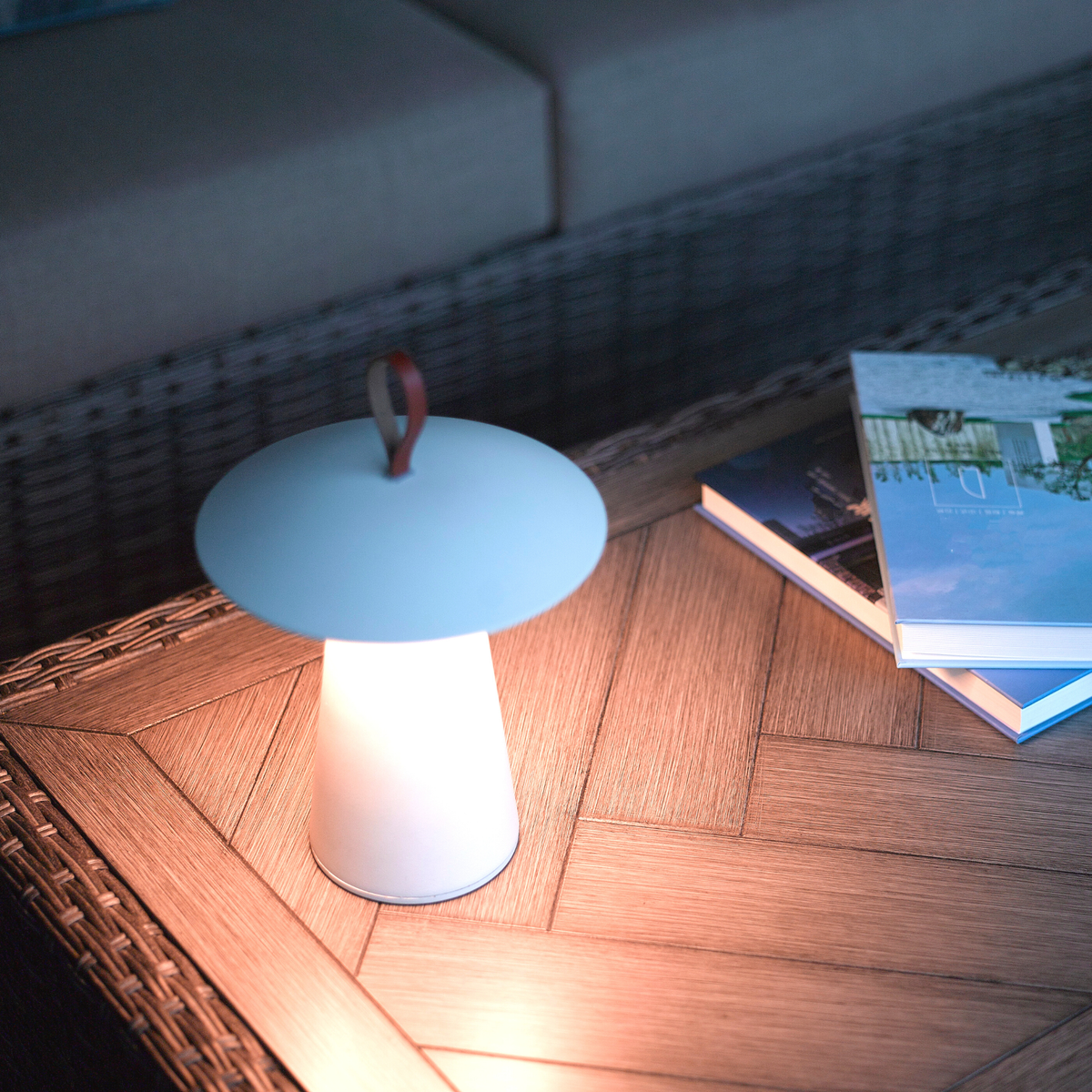 Ara-TO-GO-bordlampe-oppladbar-IP54-Utebelysning-Hagebelysning-Nordlux-2318245001-5.png