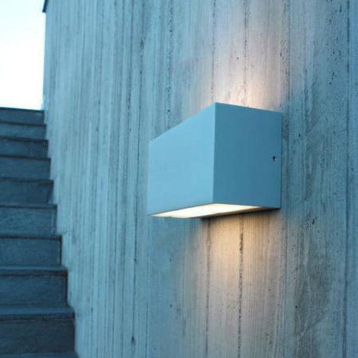 Asker-1510-8W-LED-Utebelysning-vegg-opp-og-ned-Norlys-3185575-1.jpg