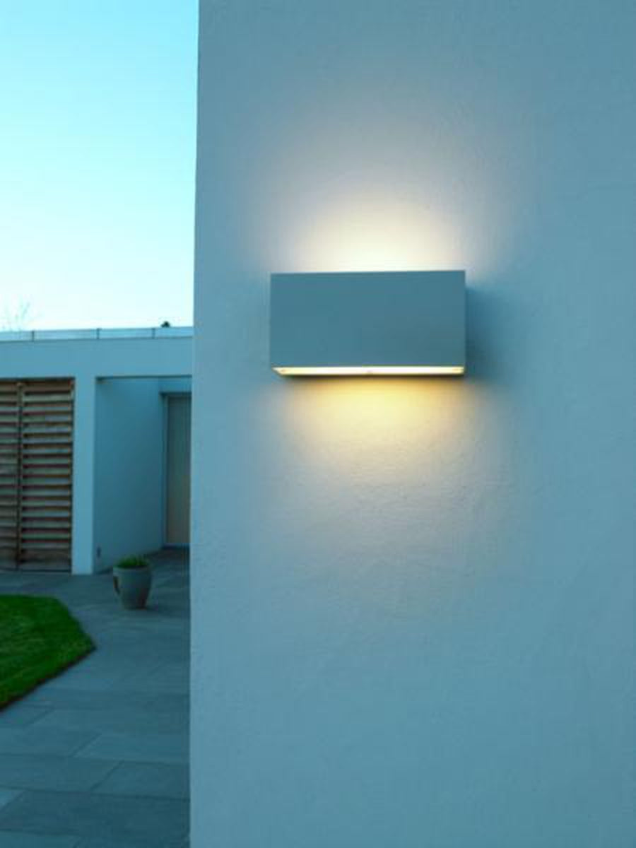 Asker-1510-8W-LED-Utebelysning-vegg-opp-og-ned-Norlys-3185575-6.jpg