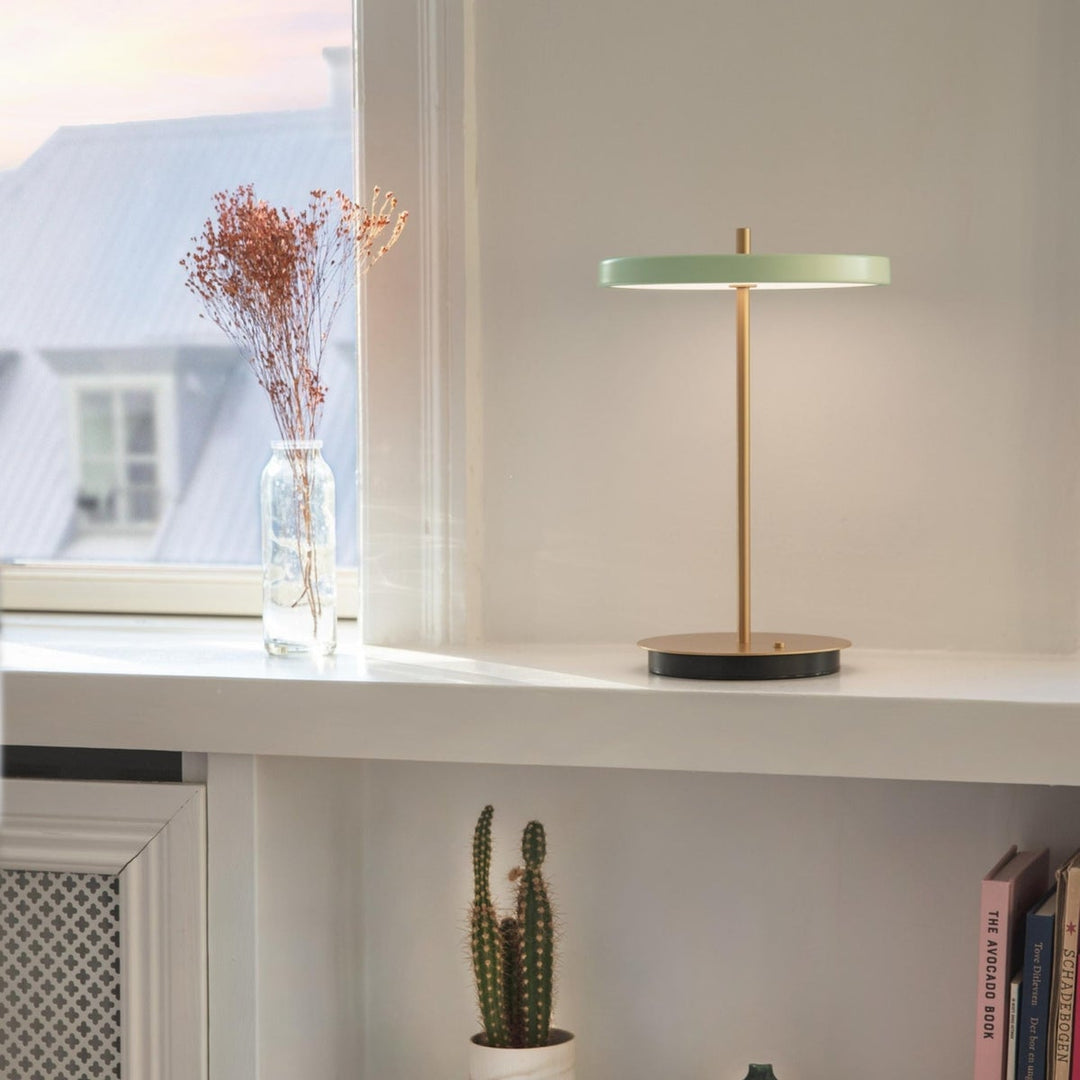 Asteria-Move-bordlampe-Bordlamper-Umage-2504-2.jpg