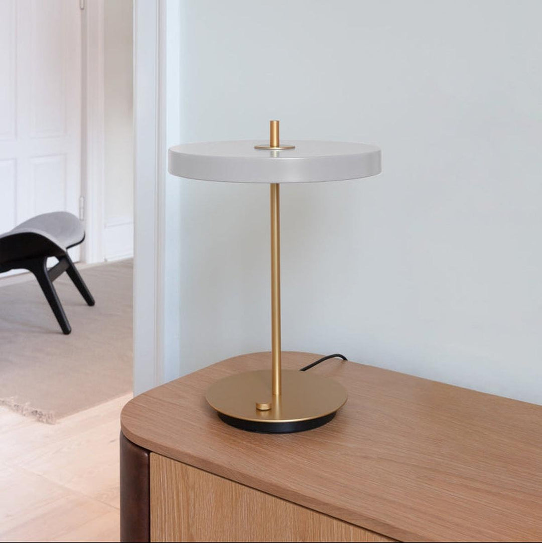 Asteria-bordlampe-Bordlamper-Umage-2305-6.jpg
