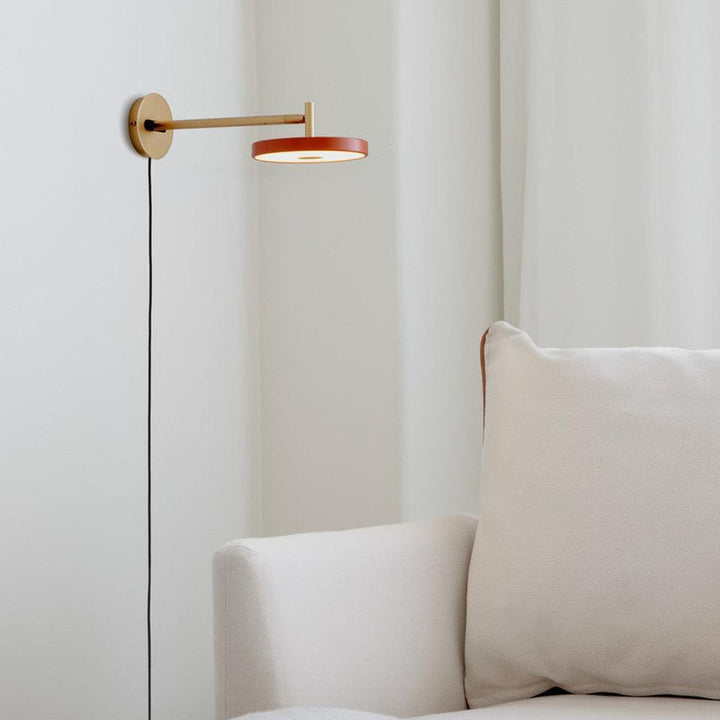 Asteria-vegglampe-lang-Vegglamper-Umage-2281-2.jpg