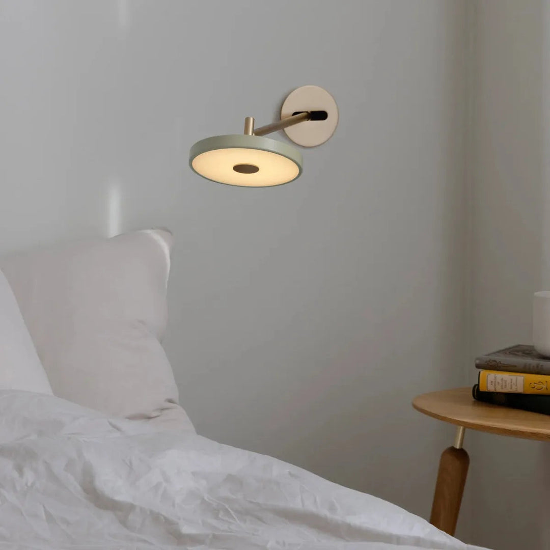 Asteria-vegglampe-lang-til-skjult-anlegg-Vegglamper-Umage-2281C4264-14.webp