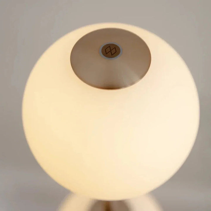 Audrey-gulvlampe-Gulvlamper-Umage-2257-4.webp