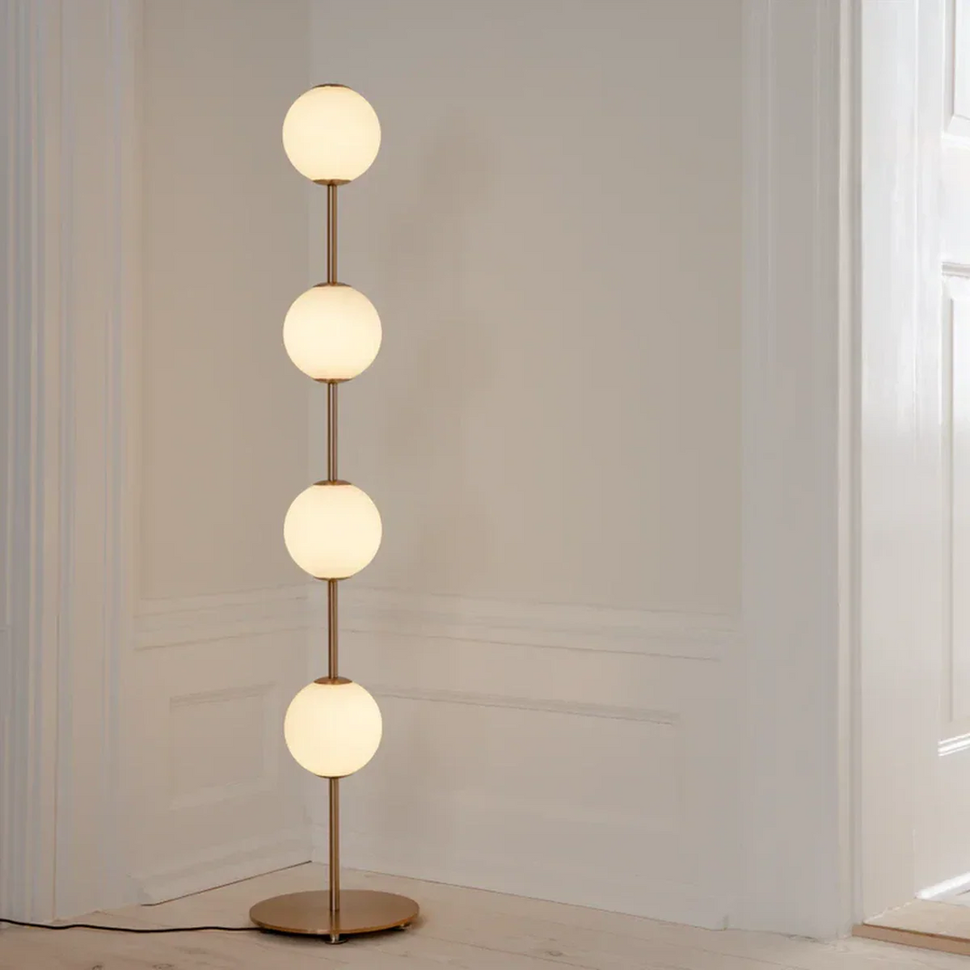 Audrey-gulvlampe-Gulvlamper-Umage-2257-7.webp