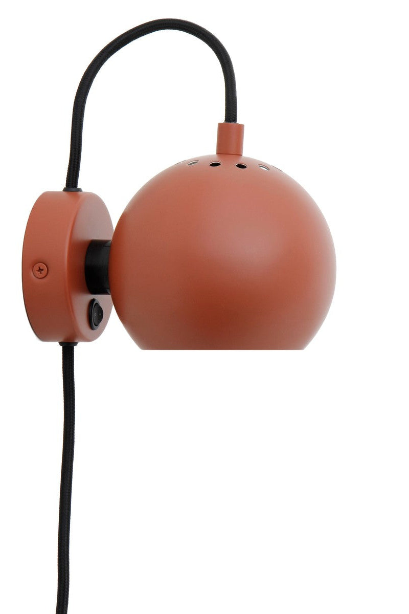 Ball-vegglampe-O12-cm-Vegglamper-Frandsen-123397-13.jpg