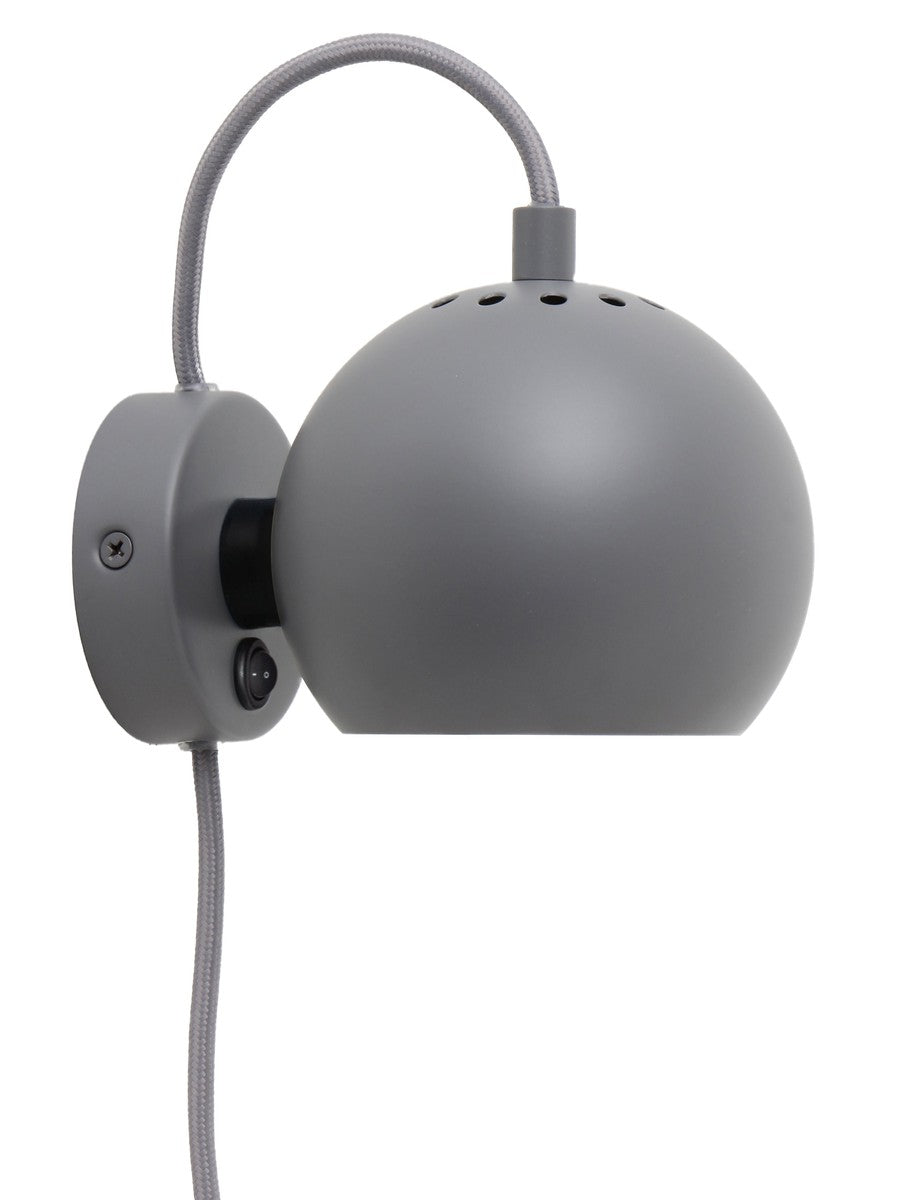 Ball-vegglampe-O12-cm-Vegglamper-Frandsen-123397-17.jpg