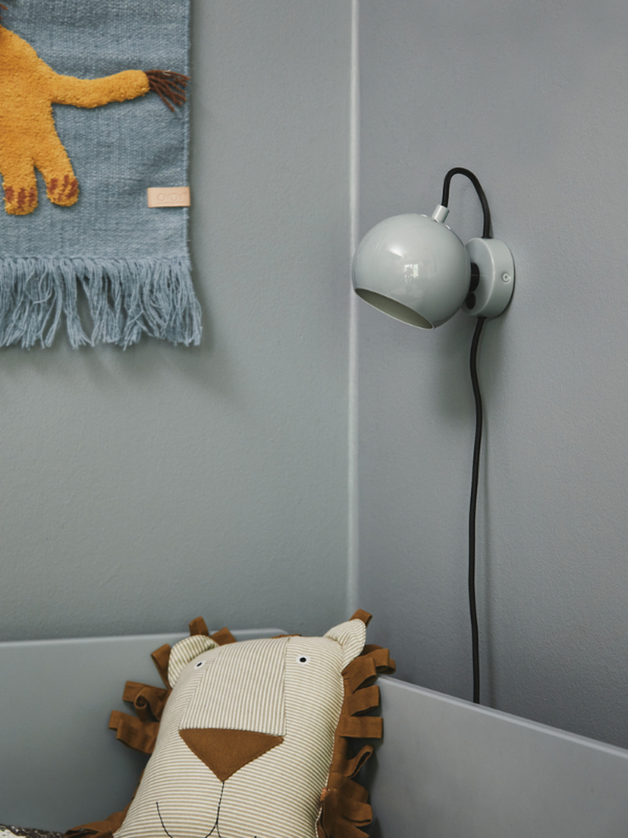 Ball-vegglampe-O12-cm-Vegglamper-Frandsen-123397-2.png