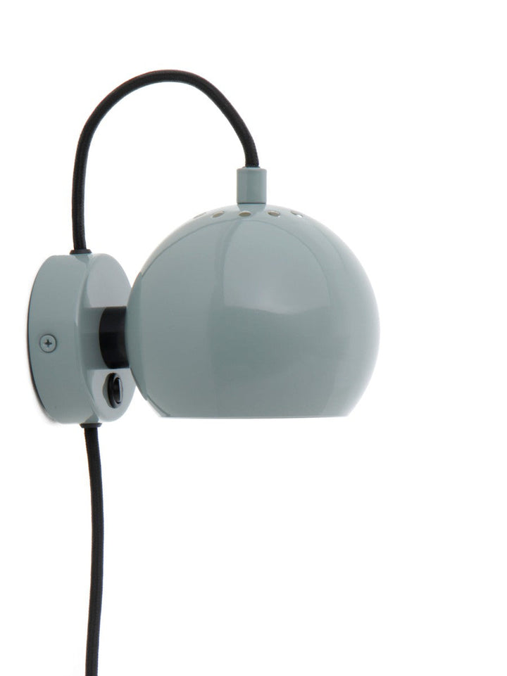 Ball-vegglampe-O12-cm-Vegglamper-Frandsen-123398-11.jpg
