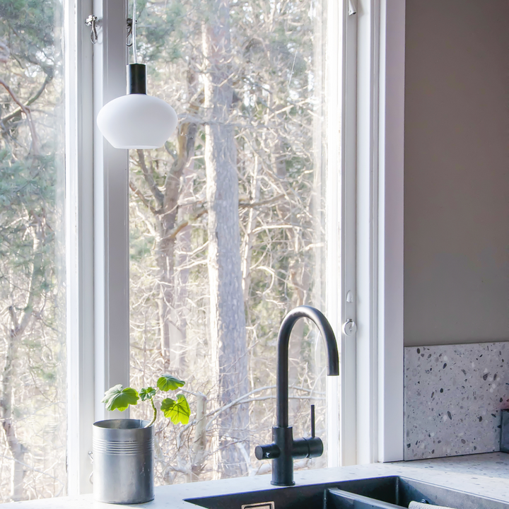 Bell-vinduspendel-4-meter-ledning-mstikkontakt-Takpendler-Aneta-Lighting-15014-25-41-7.png