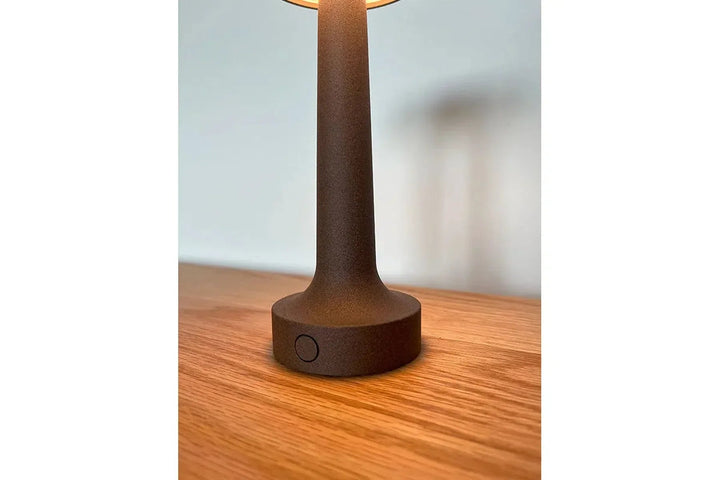 Buddy-baerbar-bordlampe-oppladbar-4W-3000-Kelvin-Bordlamper-Antidark-2-398-1-02-10.webp