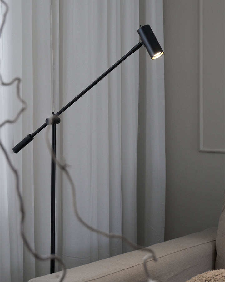 Cato LED gulvlampe - m/dimmer
