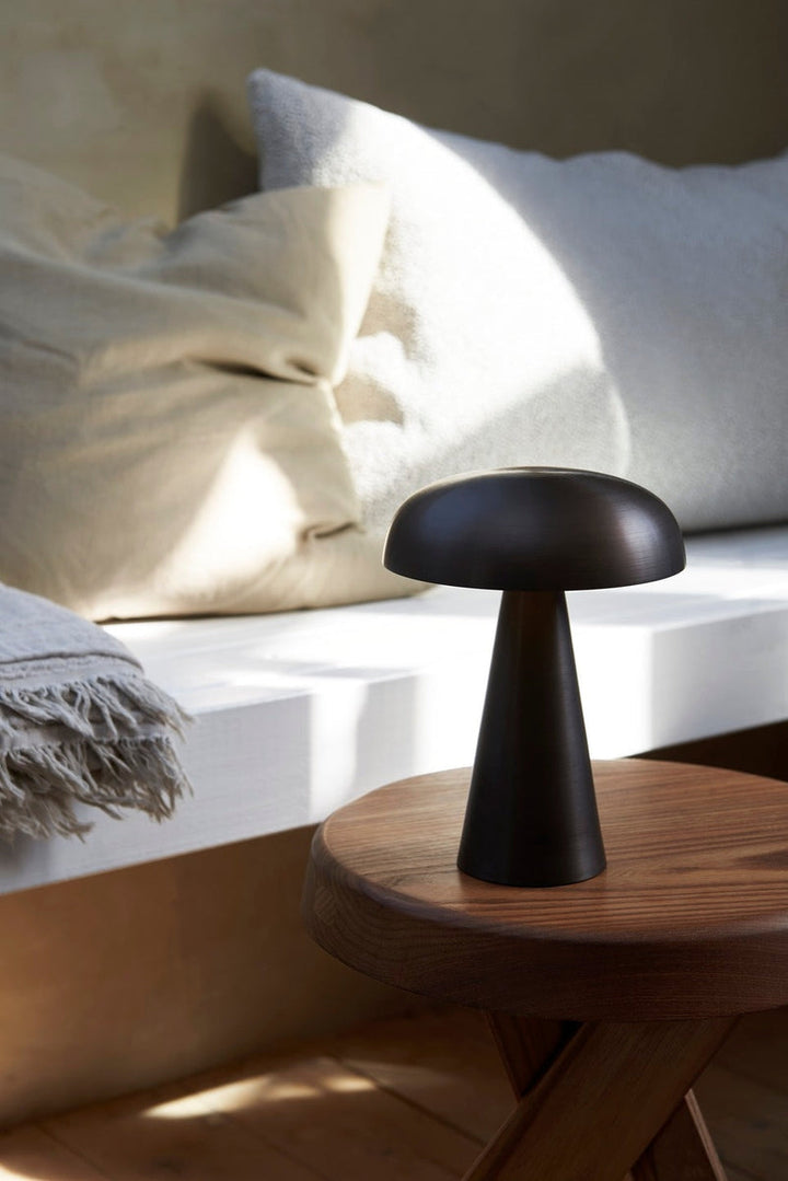 Como-SC53-oppladbar-bordlampe-Bordlamper-Tradition-133165A233-3.jpg