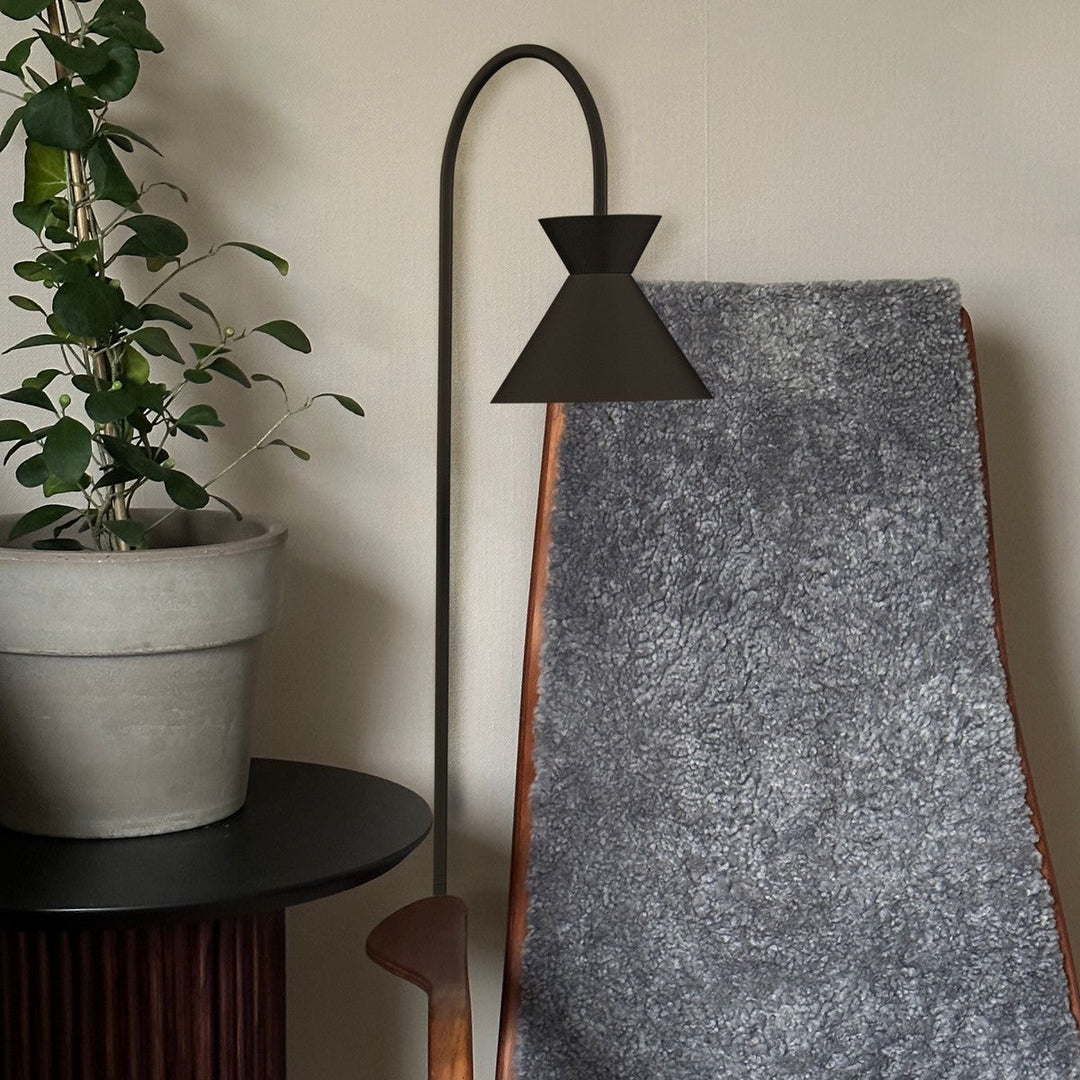 Coni-gulvlampe-Gulvlamper-Aneta-Lighting-19410-02-4.jpg