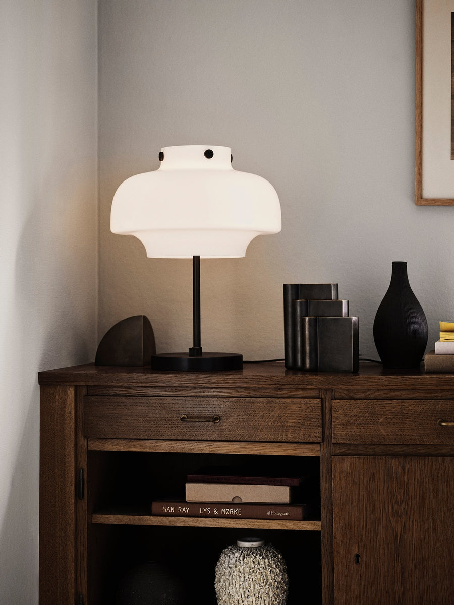 Copenhagen-bordlampe-SC13-Bordlamper-Tradition-133146A359-1.jpg