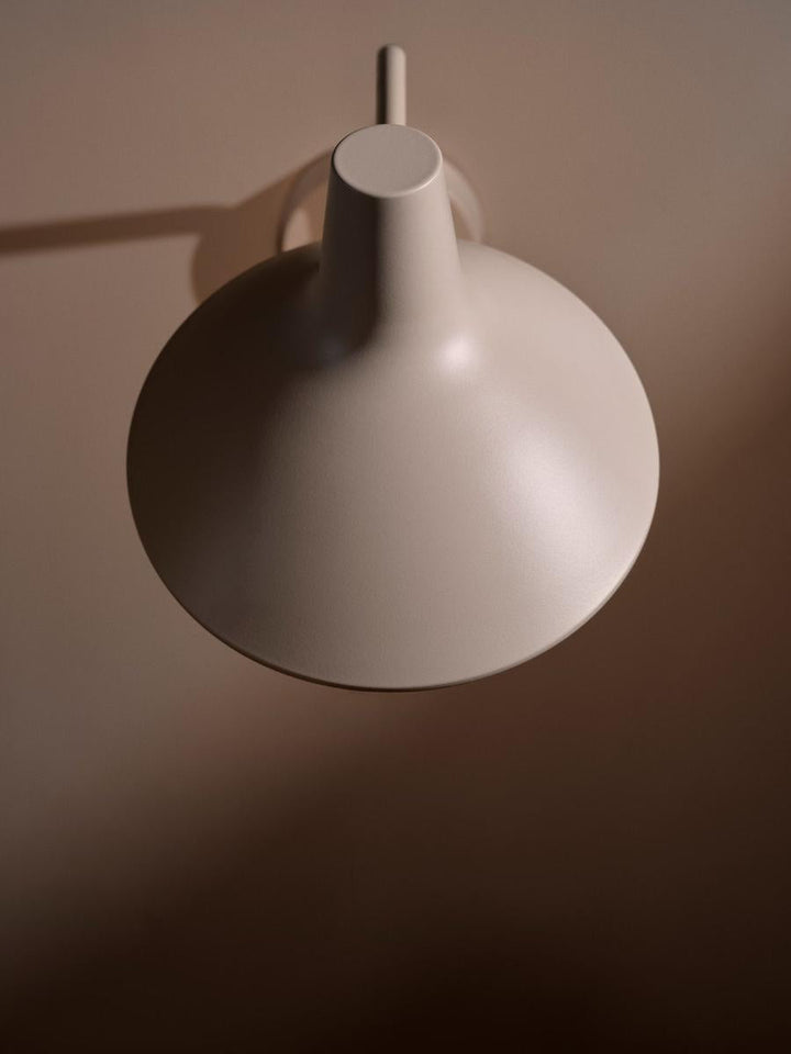 Darci-vegglampe-Svart-Vegglamper-DFTP-2120551008-9.jpg