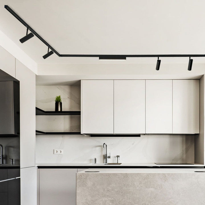 Designline-Linear-Dots-95W-3000-Kelvin-Dimbar-Spotskinner-230V-Antidark-2-319-01-2-3.jpg