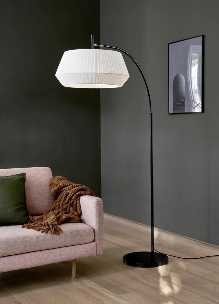 Dicte-gulvlampe-SvartHvit-Gulvlamper-Nordlux-2112414001-2.jpg