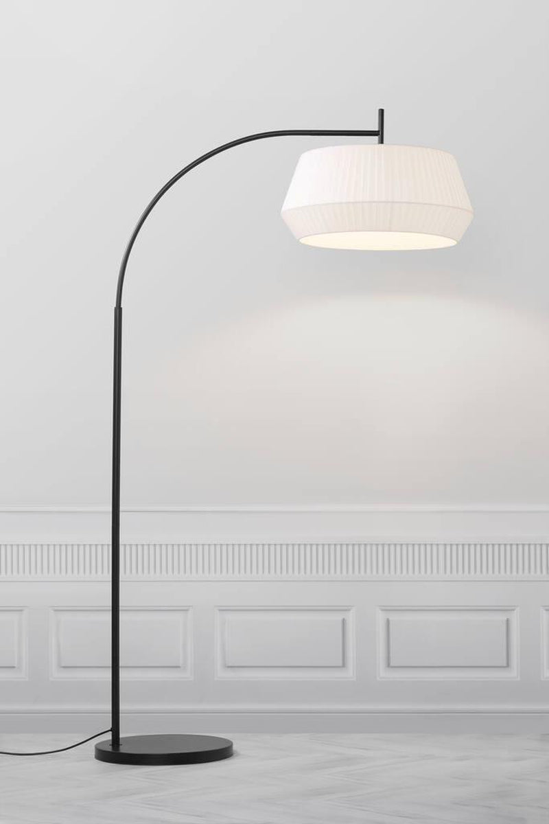 Dicte-gulvlampe-SvartHvit-Gulvlamper-Nordlux-2112414001-5.jpg