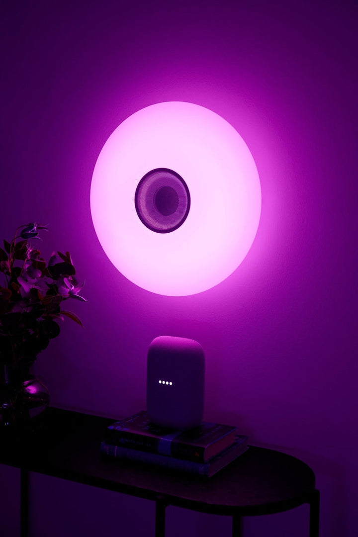 Djay-smart-color-taklampe-mhoyttaler-IP44-21W-Hvit-Taklamper-Nordlux-2110886101-8.jpg