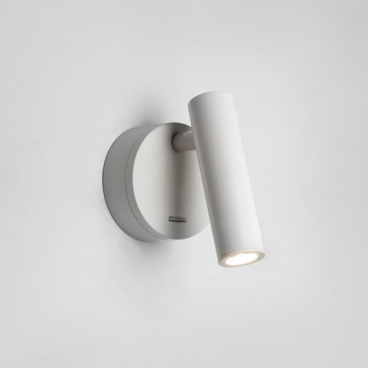 Enna-Surface-vegglampe-45W-LED-Vegglamper-Astro-Lighting-Asg_1058084-2.jpg