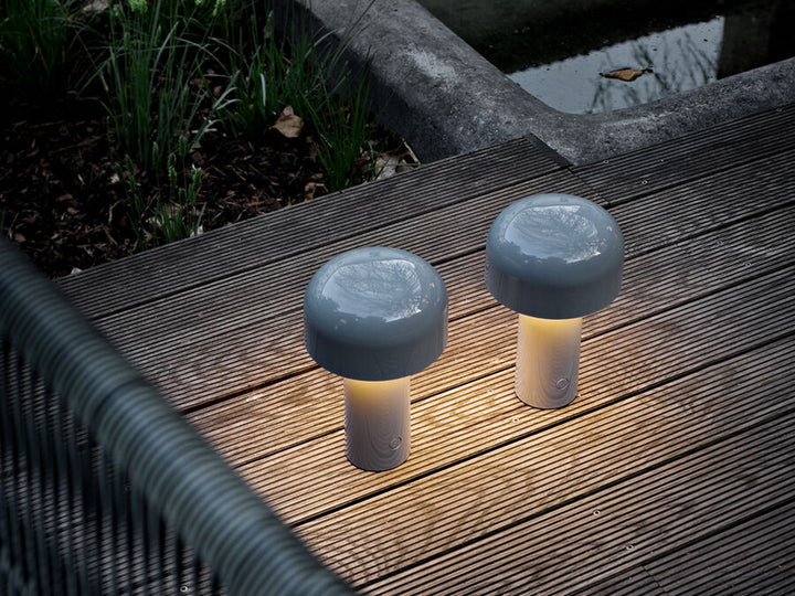Flos-Bellhop-oppladbar-bordlampe-Bordlamper-Flos-Fls_F1060031-15.jpg