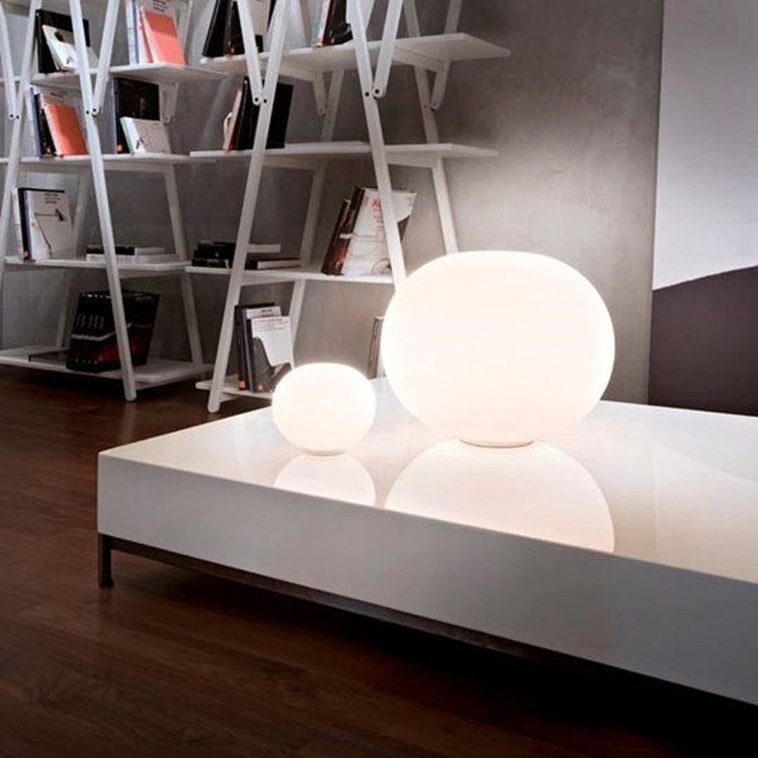 Flos-Glo-Ball-Basic-1-bordlampe-33cm-med-dimmer-Bordlamper-Flos-Fls_F3021000-6.jpg