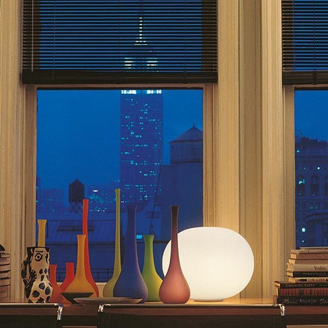Flos-Glo-Ball-Basic-Zero-bordlampe-19cm-med-dimmer-Bordlamper-Flos-Fls_F3330009-4.jpg