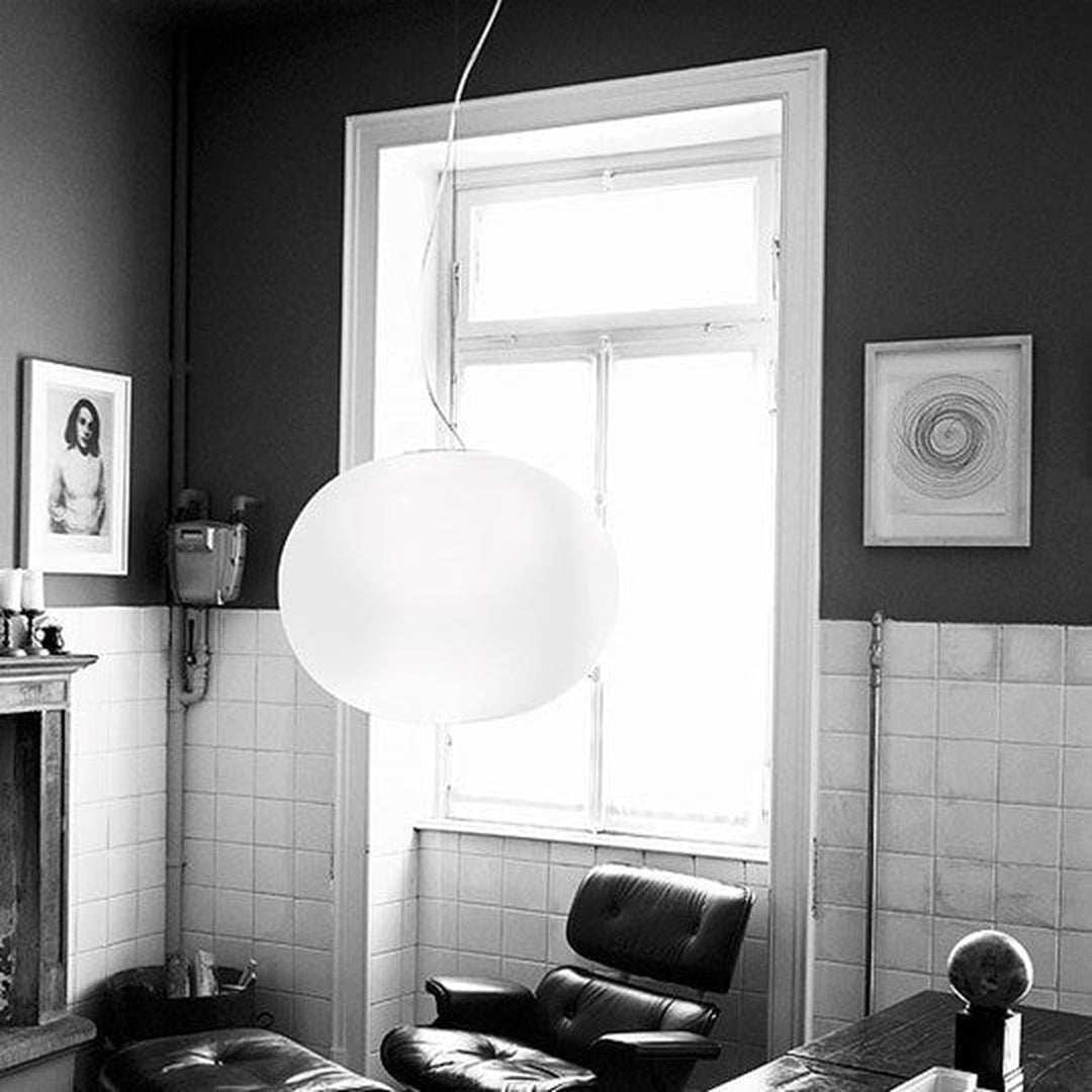Flos-Glo-Ball-S1-taklampe-33cm-Takpendler-Flos-Fls_F3005061-8.jpg