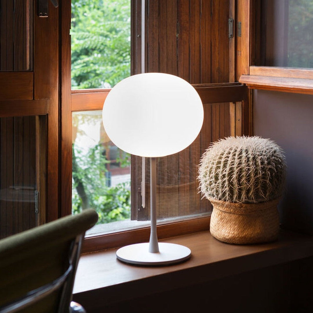 Flos-Glo-Ball-T1-bordlampe-Bordlamper-Flos-Fls_F3020000-4.jpg