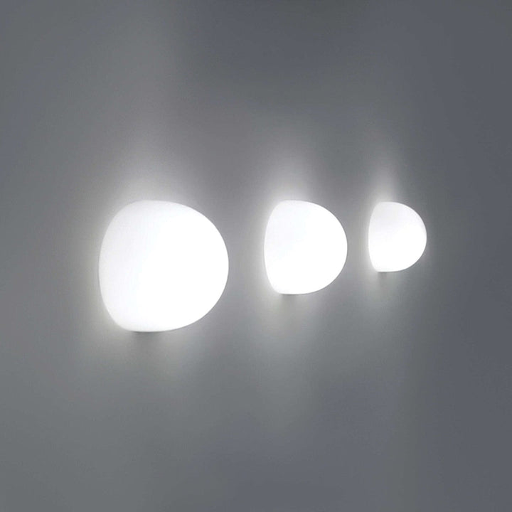 Flos-Glo-ball-vegglampe-Vegglamper-Flos-Fls_F3022000-3.jpg